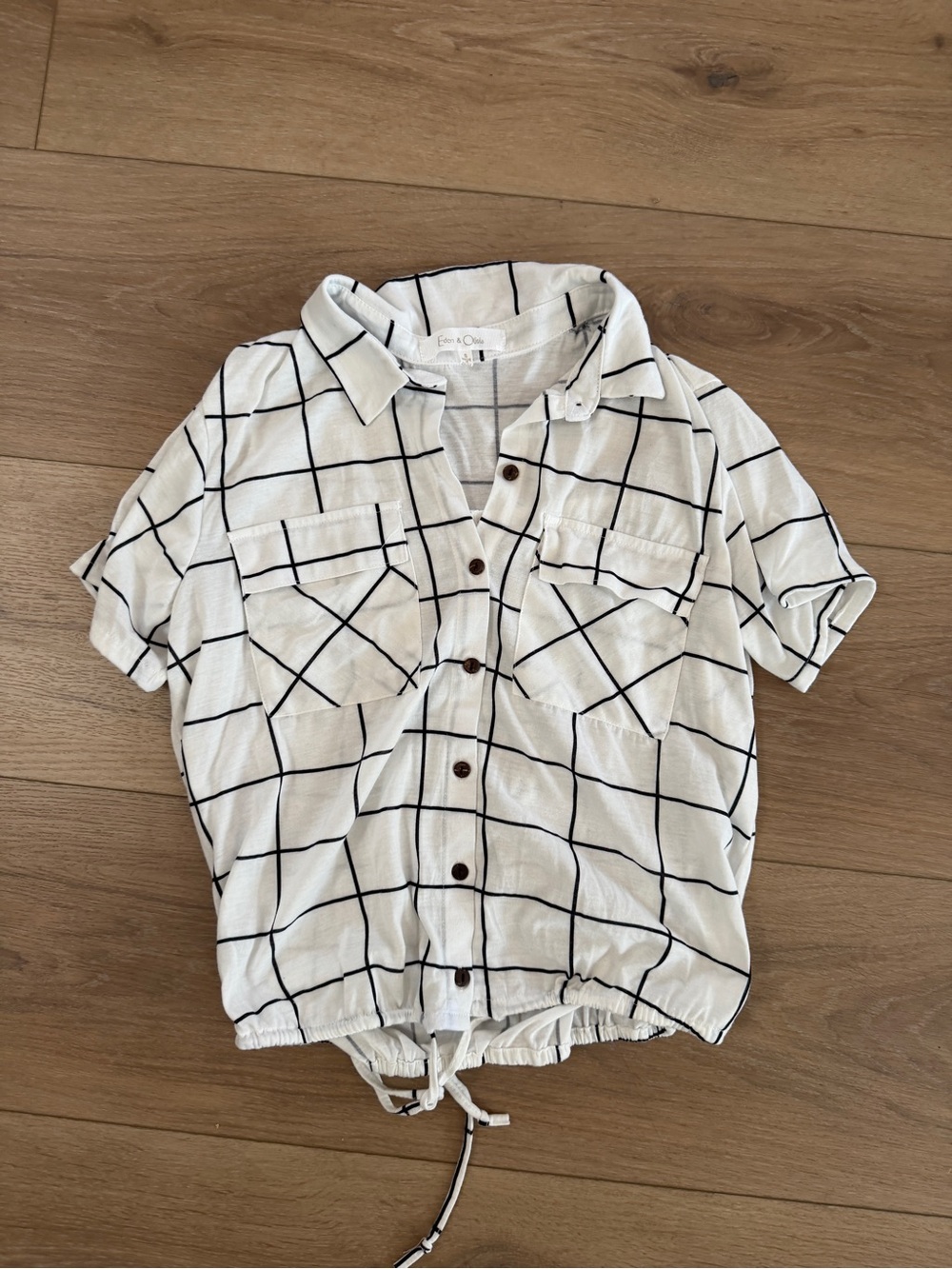 Eden & Olivia White Button-Front Windowpane Plaid Blouse